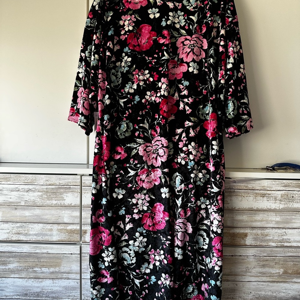 🌸 NWT LuLaRoe Shirley Floral Duster Cardigan Pink Black Size L - Picture 2 of 10